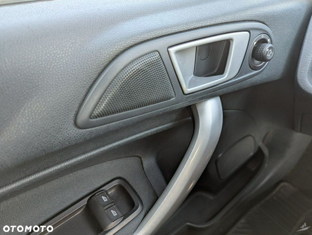 Ford Fiesta - 16