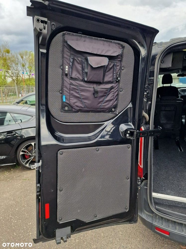 Ford Transit Custom - 32