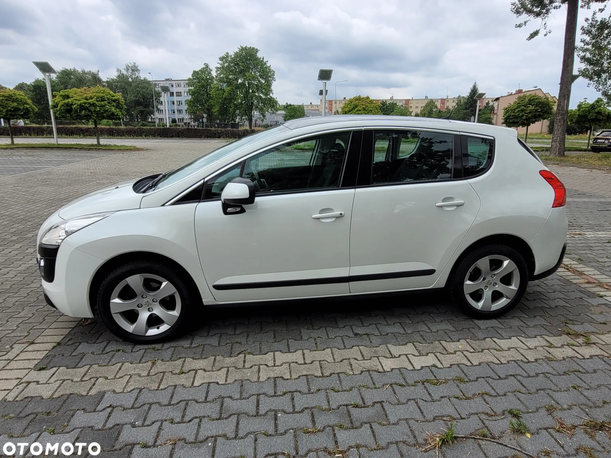 Peugeot 3008 1.6 Premium - 2