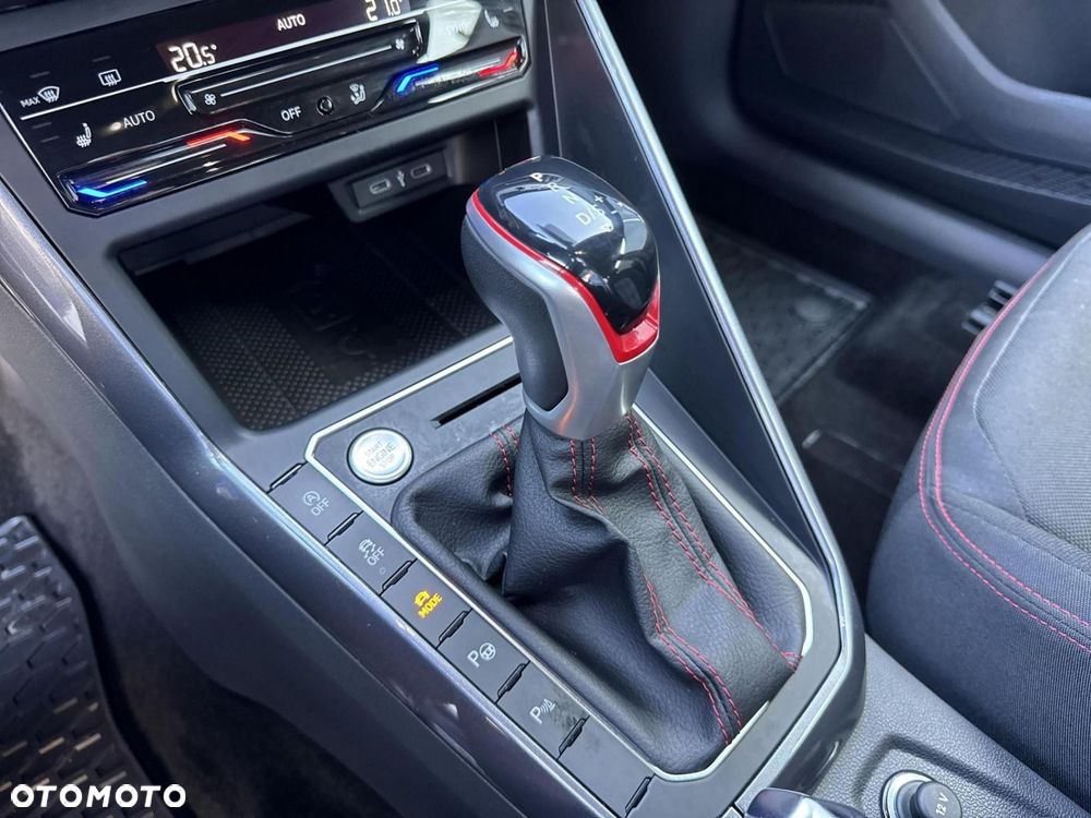 Volkswagen Polo - 22