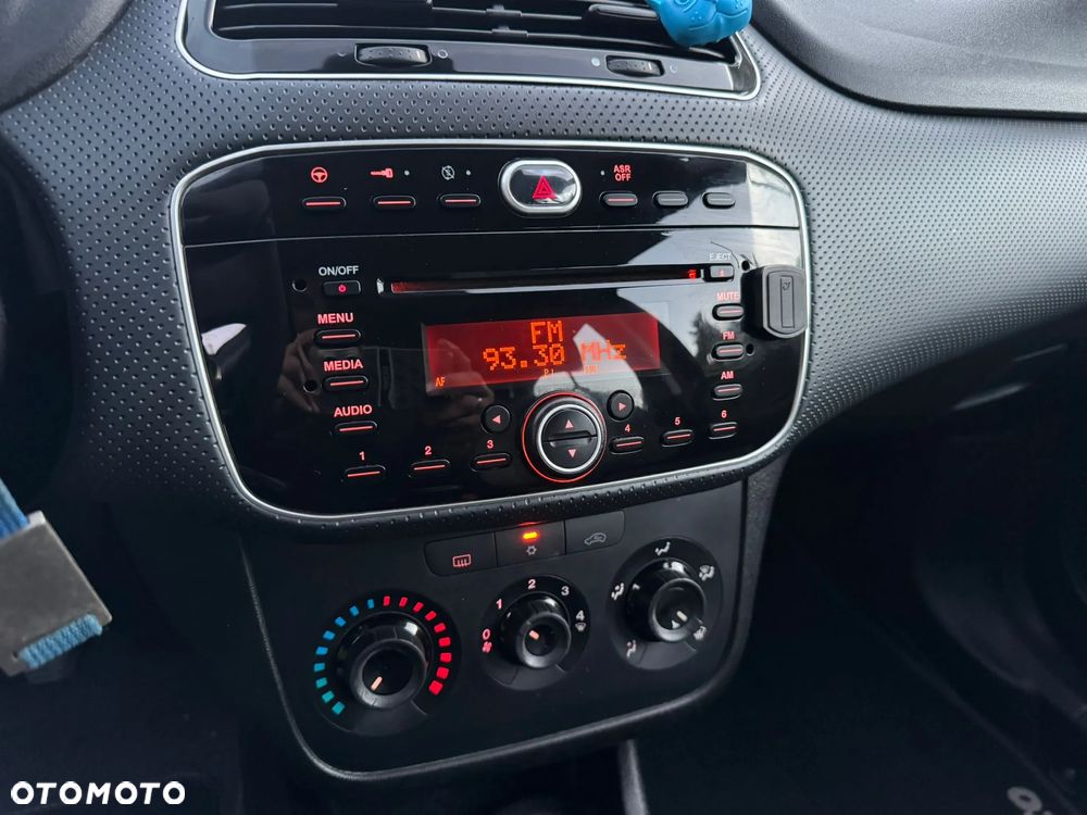 Fiat Punto ver-1-4-easy-s-s - 15