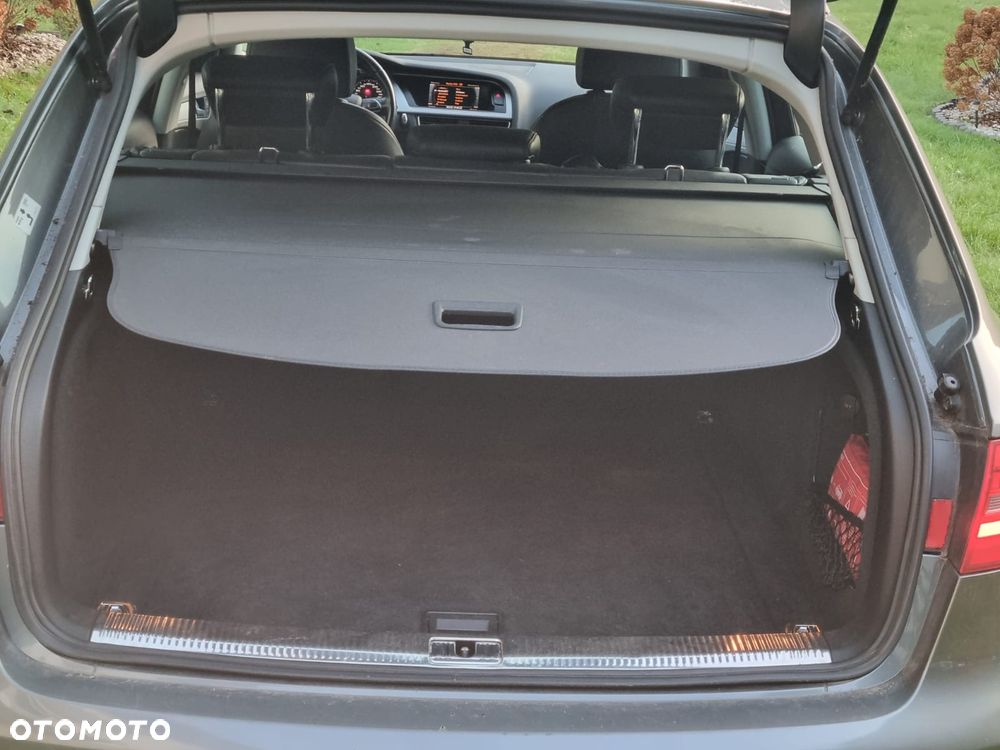 Audi A4 Avant 2.0 TDI ultra DPF Attraction - 23