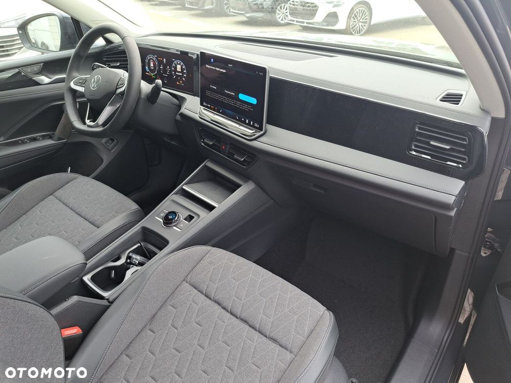Volkswagen Tiguan - 15