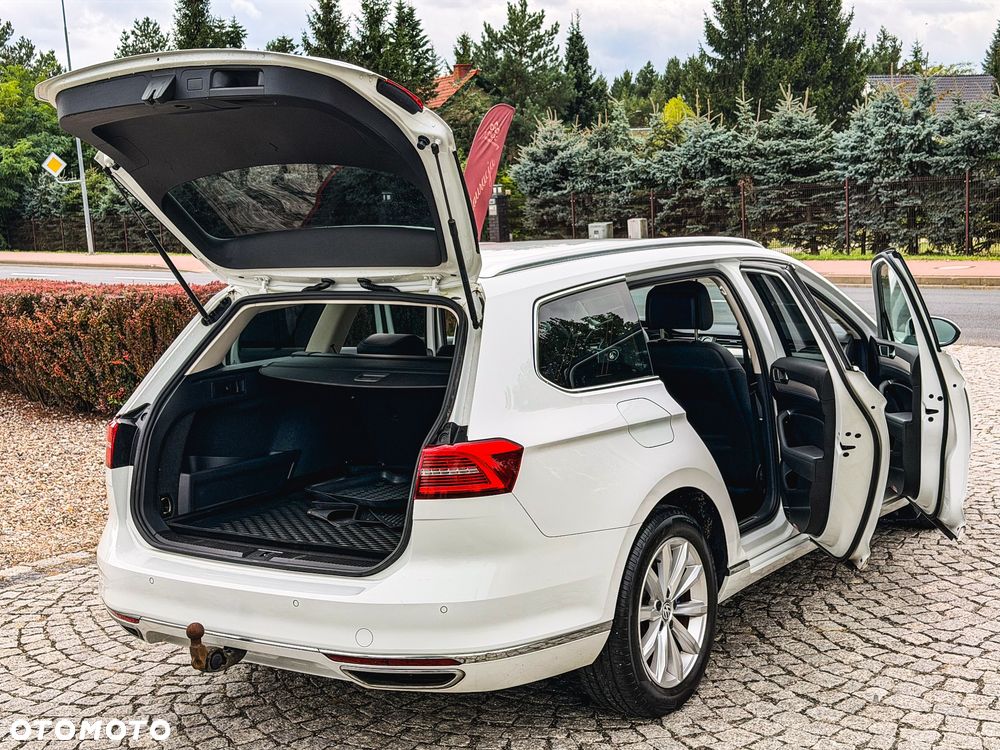 Volkswagen Passat - 27
