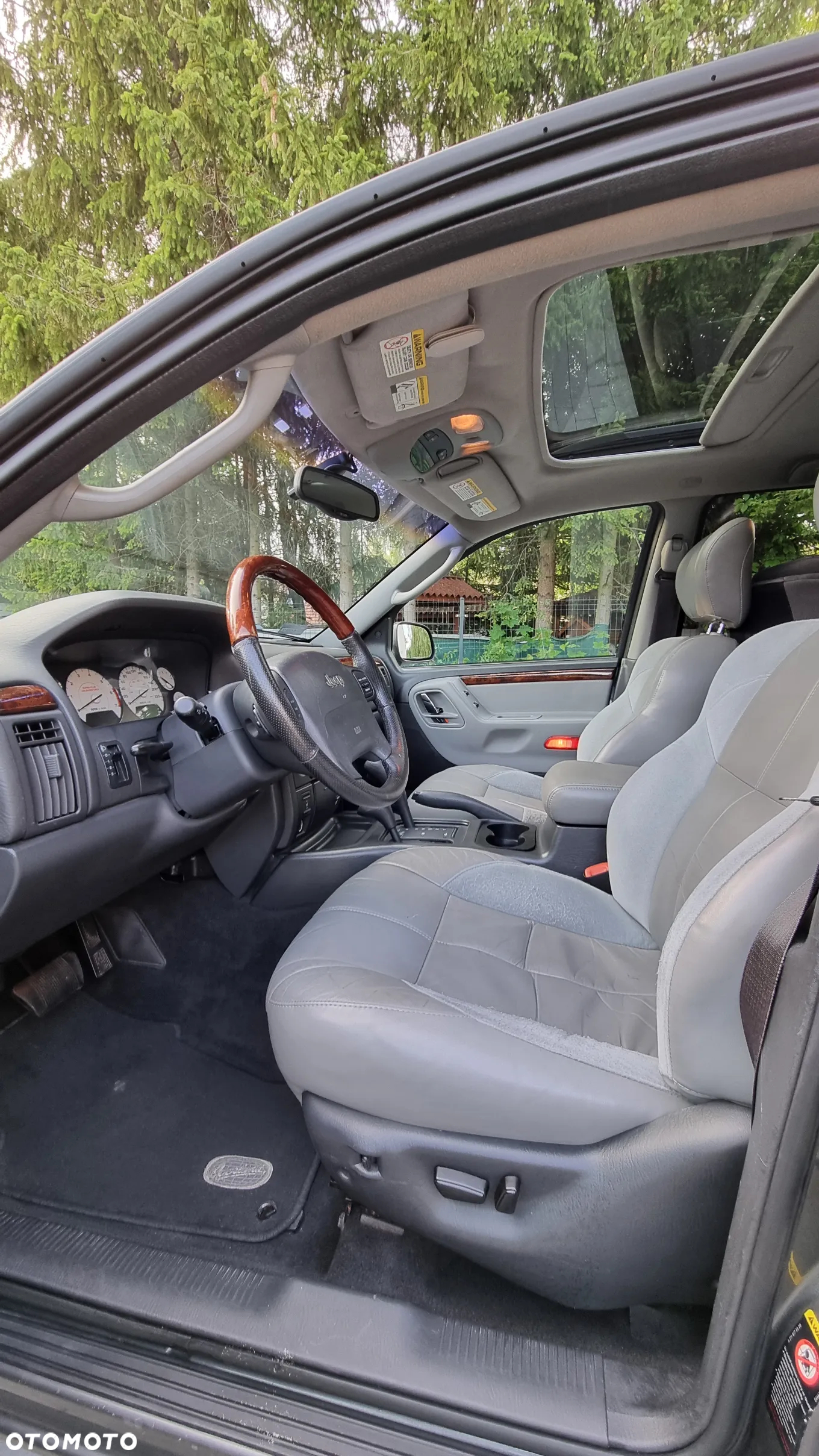 Jeep Grand Cherokee 4.7 Overland - 13