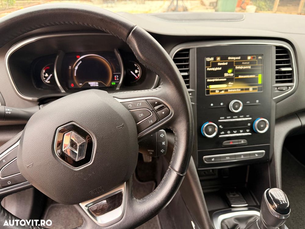 Renault Megane Grandtour TCe 140 GPF LIMITED - 13