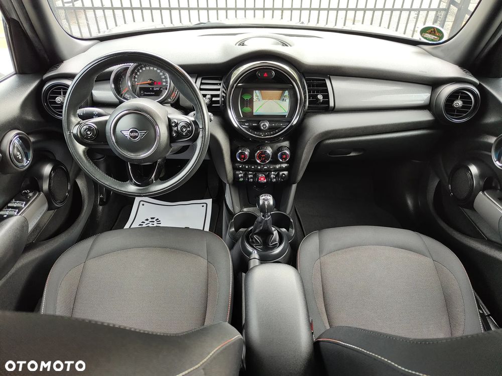 MINI Cooper - 6