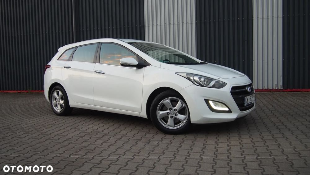 Hyundai i30 1.6 CRDi Automatik Style - 2