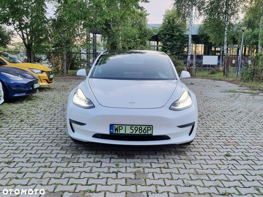 Tesla Model 3 Langstreckenbatterie Allradantrieb Dual Motor - 8