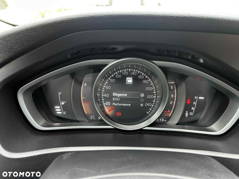 Volvo V40 Cross Country D2 Geartronic Summum - 14