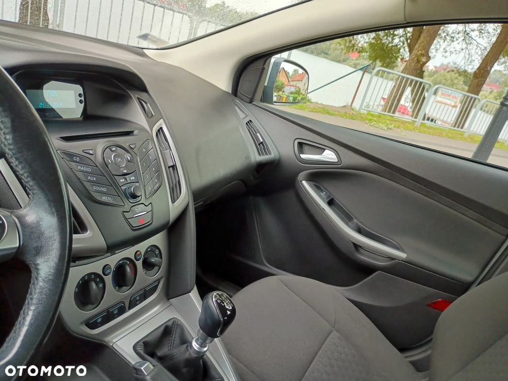 Ford Focus 1.0 EcoBoost Edition - 26