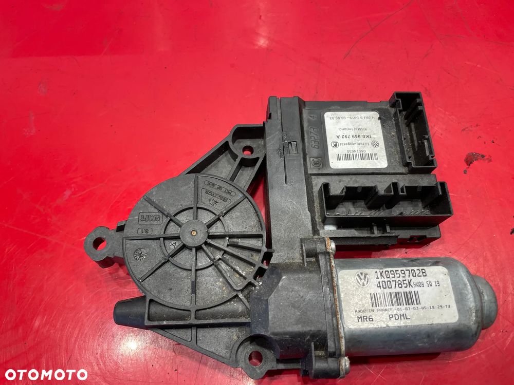 SILNICZEK SZYBY TOURAN 1K0959702B - 1