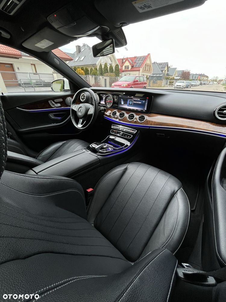 Mercedes-Benz Klasa E - 8