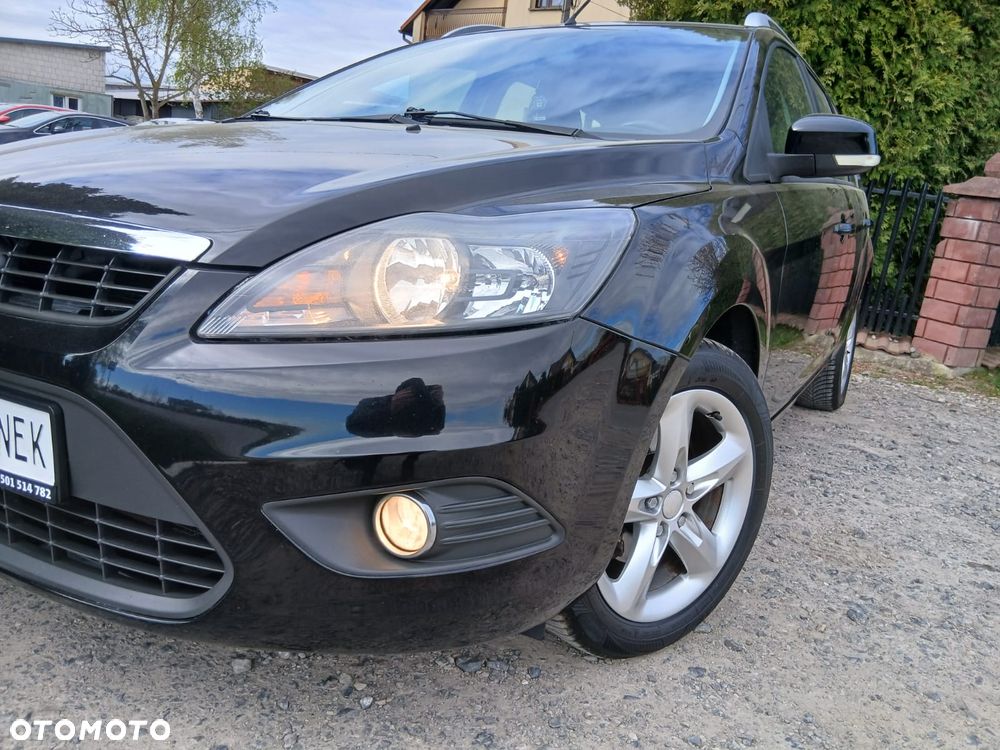 Ford Focus 1.6 16V Ambiente - 16