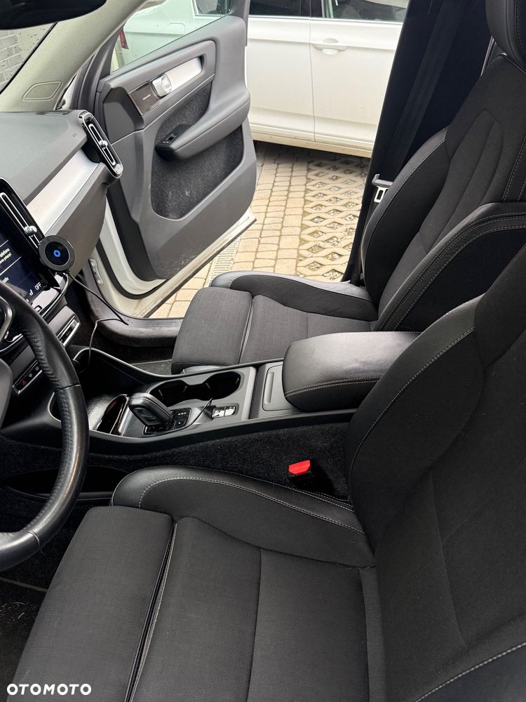 Volvo XC 40 T3 Momentum Pro - 18
