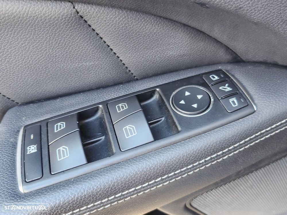 Mercedes-Benz CLS 350 CDI BlueEfficiency - 35