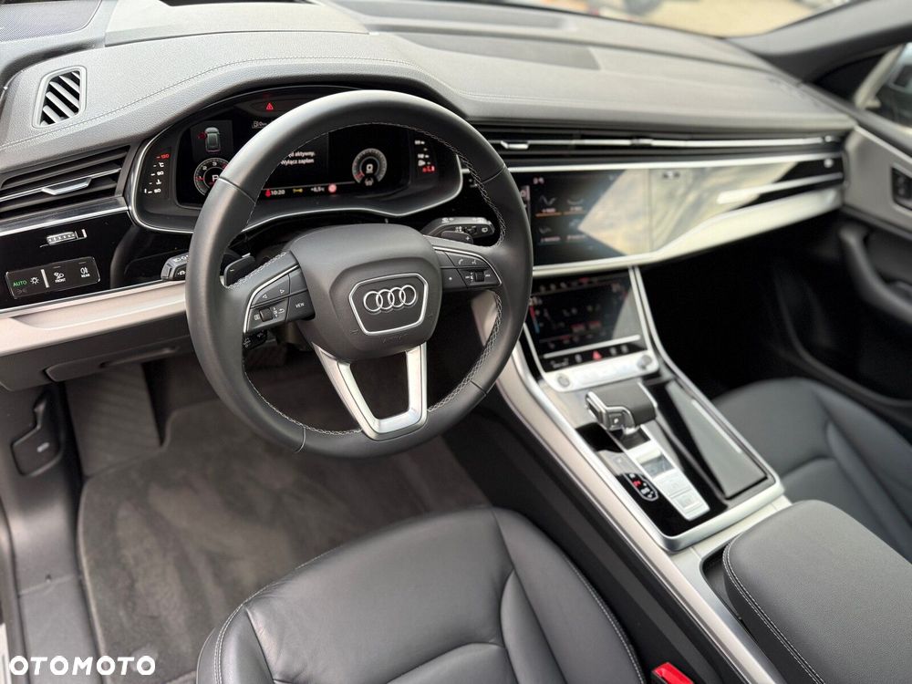 Audi Q8 - 21