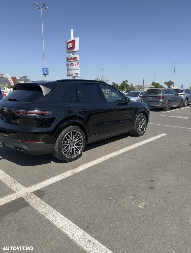 Porsche Cayenne Standard - 3
