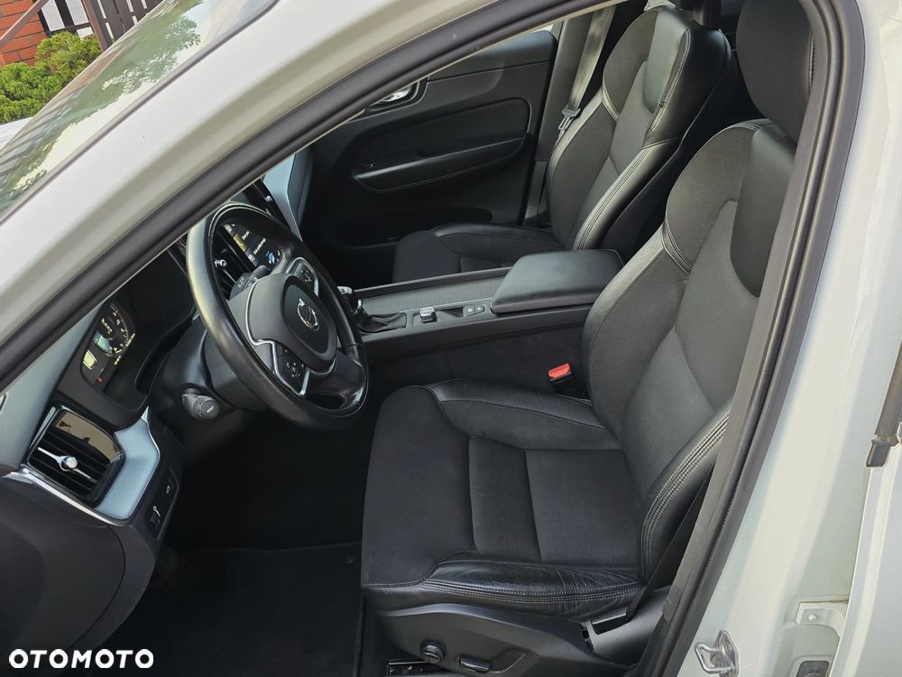 Volvo XC 60 D4 AWD Momentum - 13