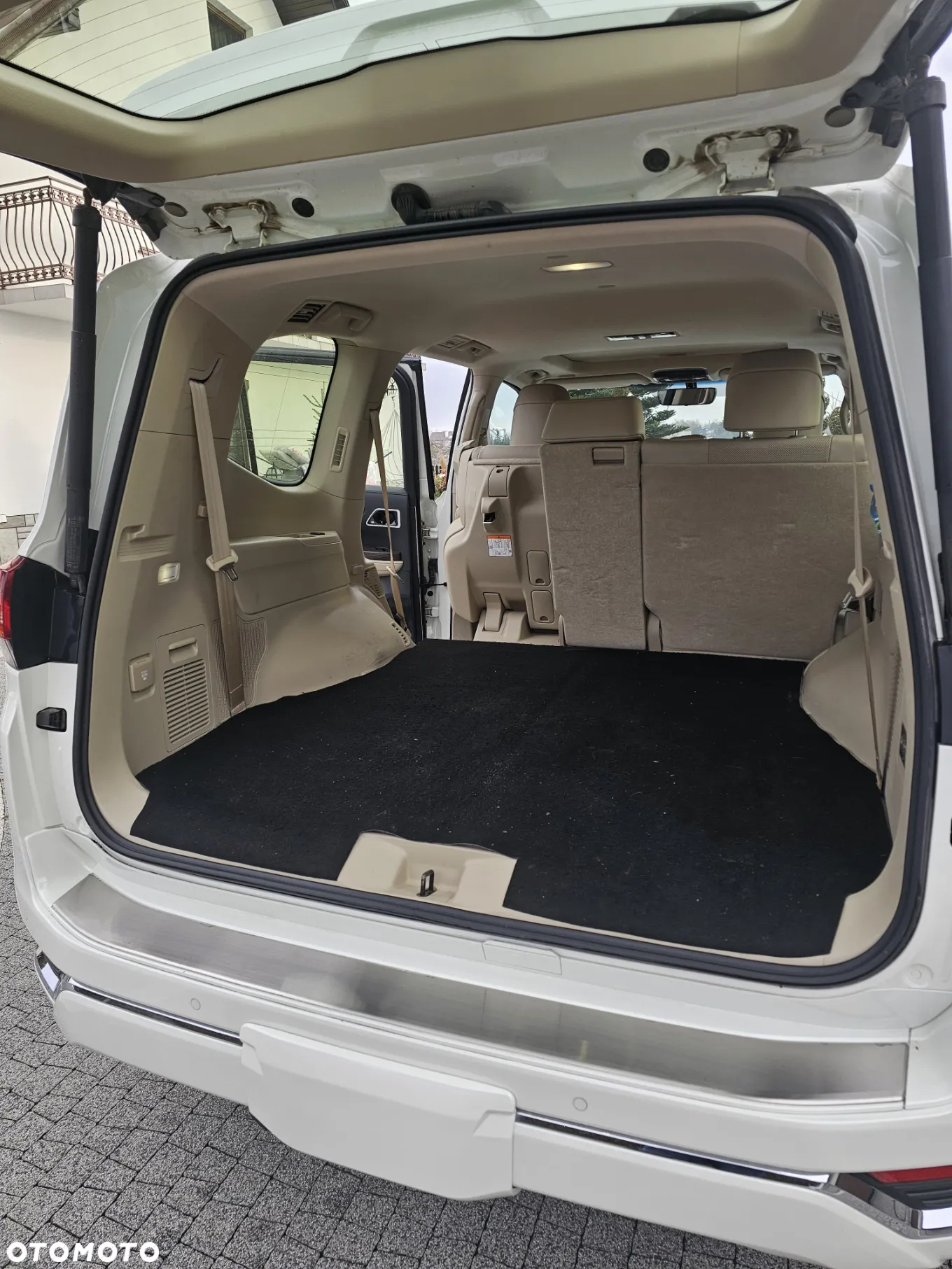 Toyota Land Cruiser - 14