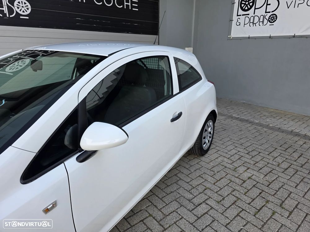 Opel Corsa Van - 19