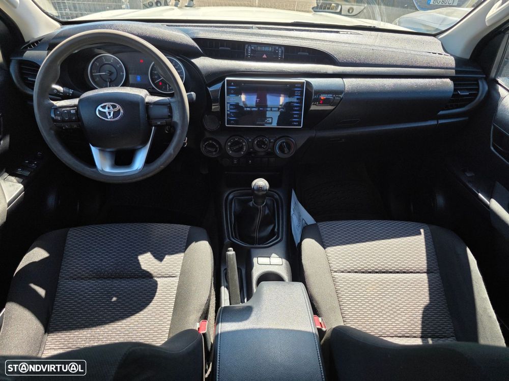 Toyota Hilux 2.4 D-4D 4WD CD CH - 10