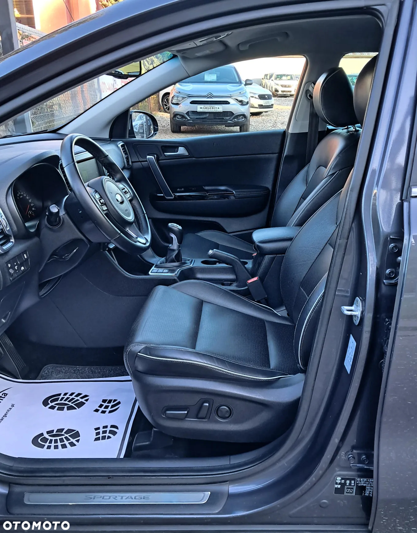 Kia Sportage 1.7 CRDI 2WD Dream-Team Edition - 9