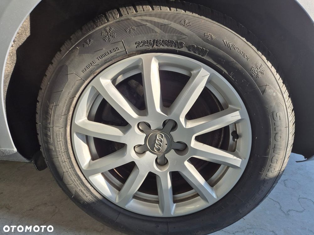 Audi A4 Limousine - 16