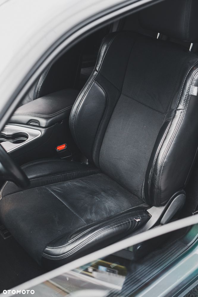 Dodge Challenger 5.7 R/T - 25