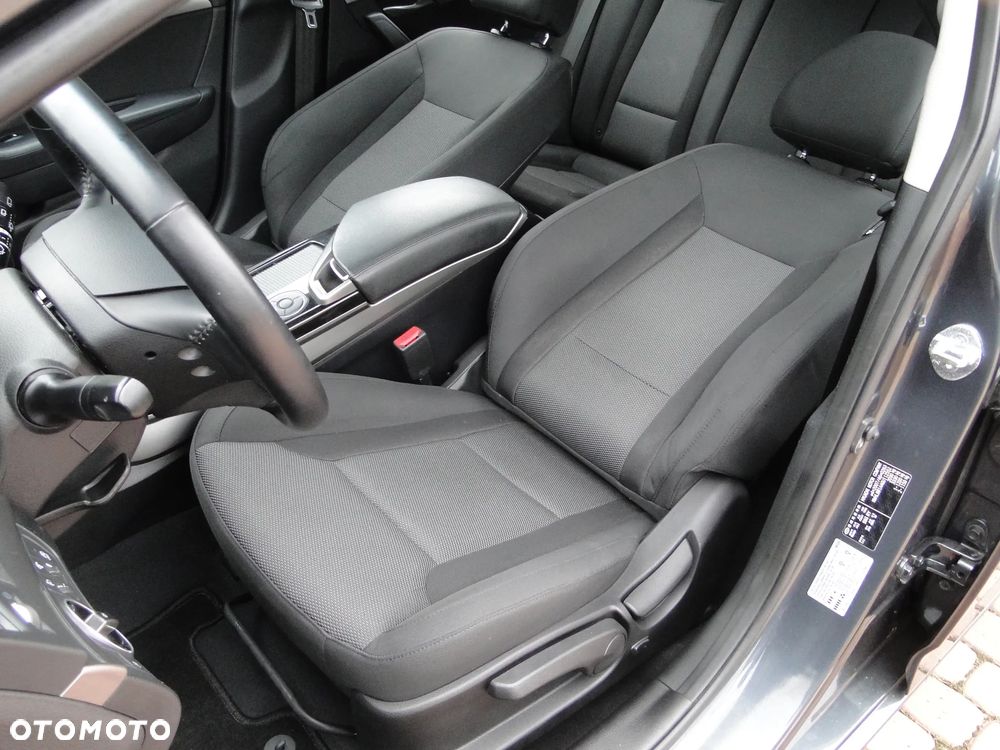 Hyundai i40 1.6 GDI BlueDrive Comfort - 28