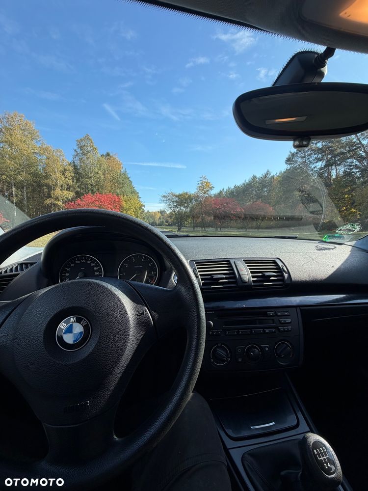 BMW Seria 1 116i - 10