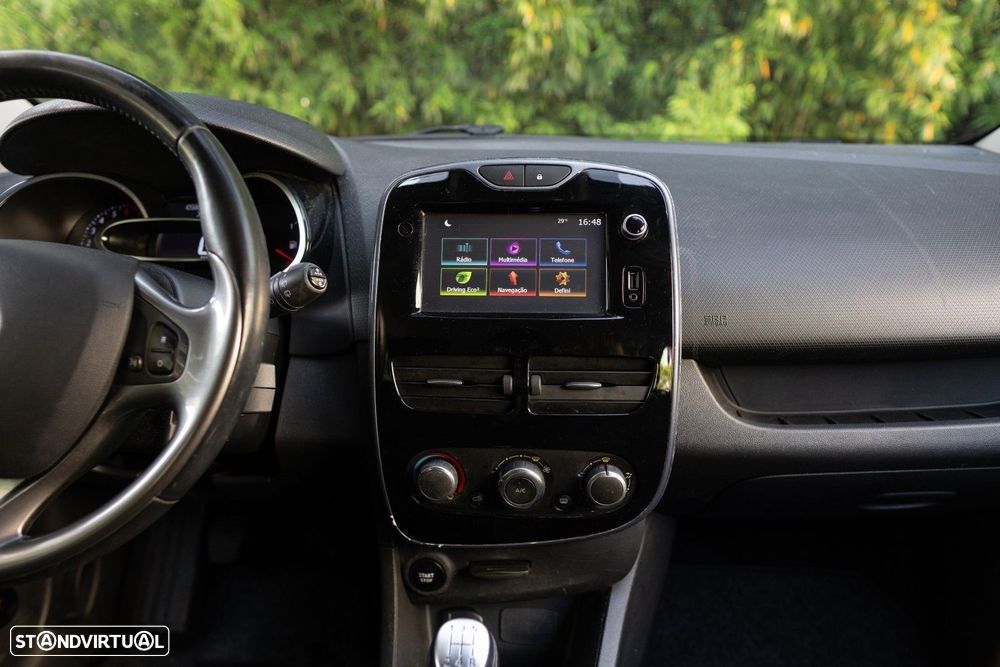 Renault Clio - 12
