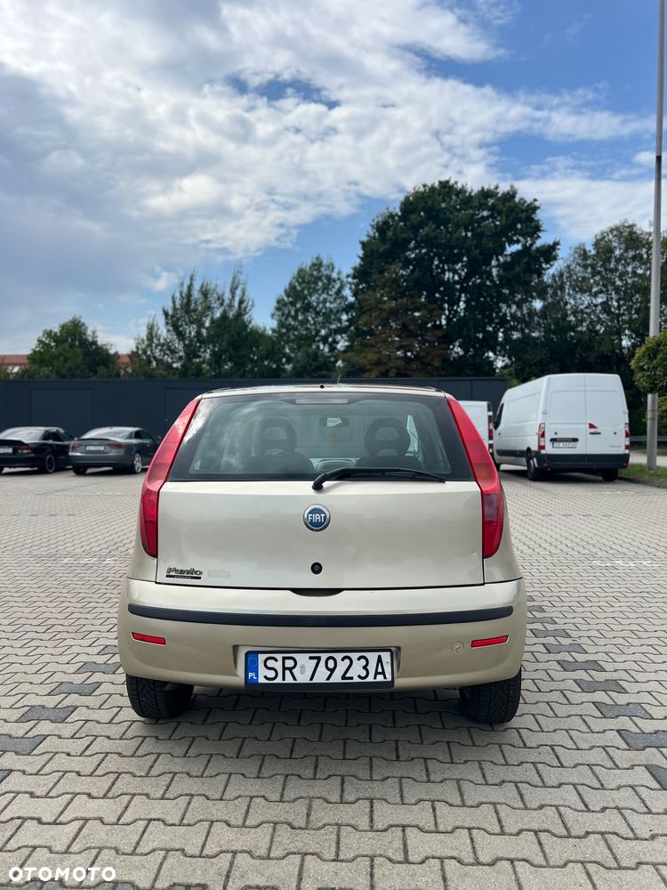 Fiat Punto 1.2 8V - 4