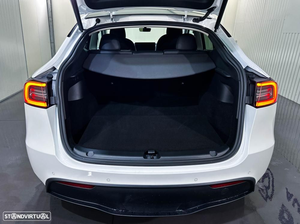Tesla Model Y Long Range Dual Motor AWD - 56