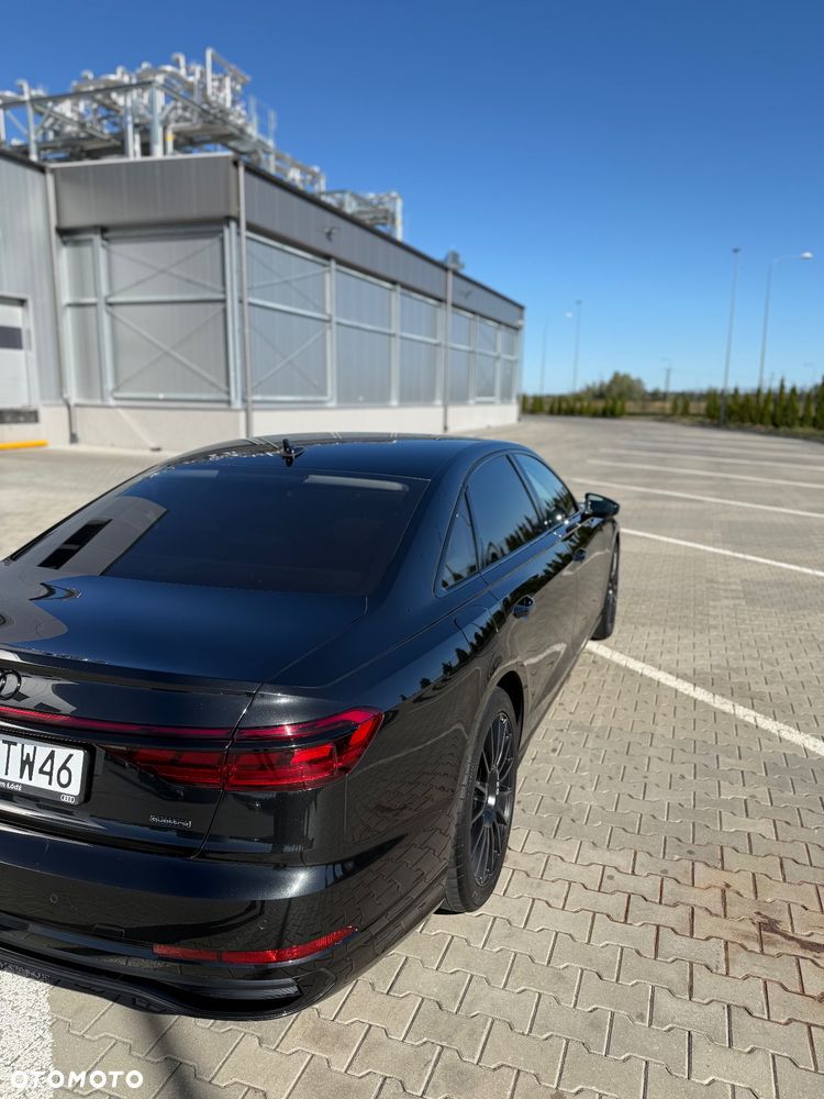 Audi A8 - 5