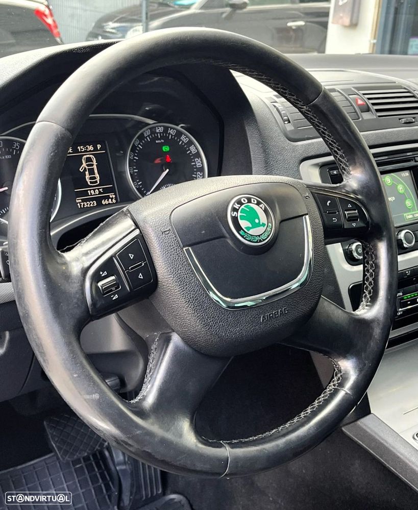 Skoda Octavia Break 2.0 TDI DPF 4x4 DSG Elegance - 37