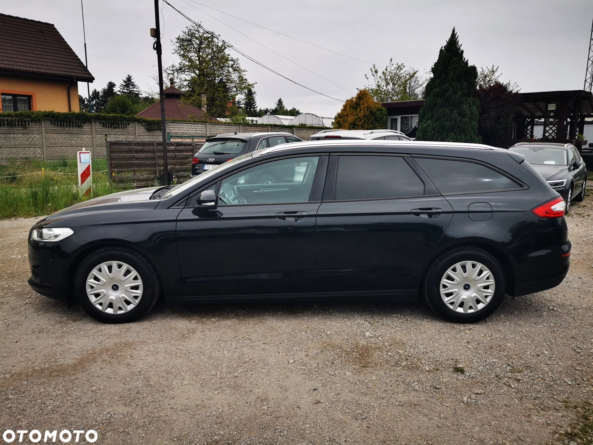 Ford Mondeo Turnier 1.5 EcoBoost Start-Stopp Titanium - 2
