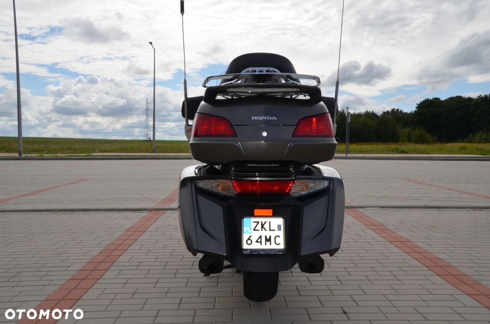 Honda GL - 11