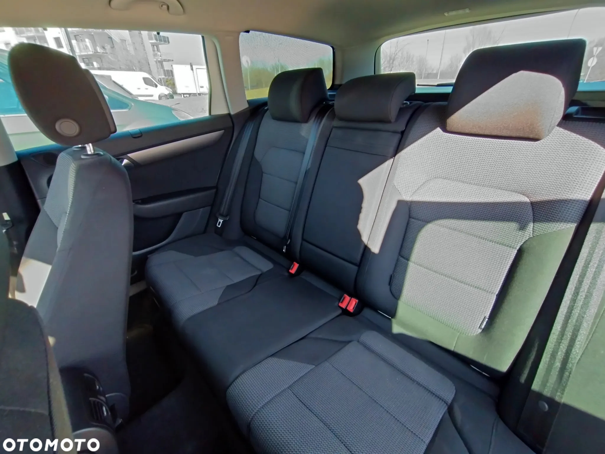 Volkswagen Passat 2.0 TDI Comfortline DSG - 19