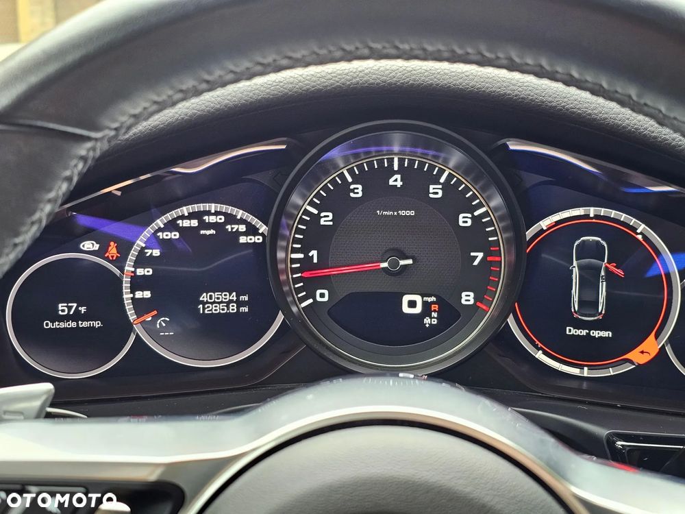 Porsche Panamera 4S - 15