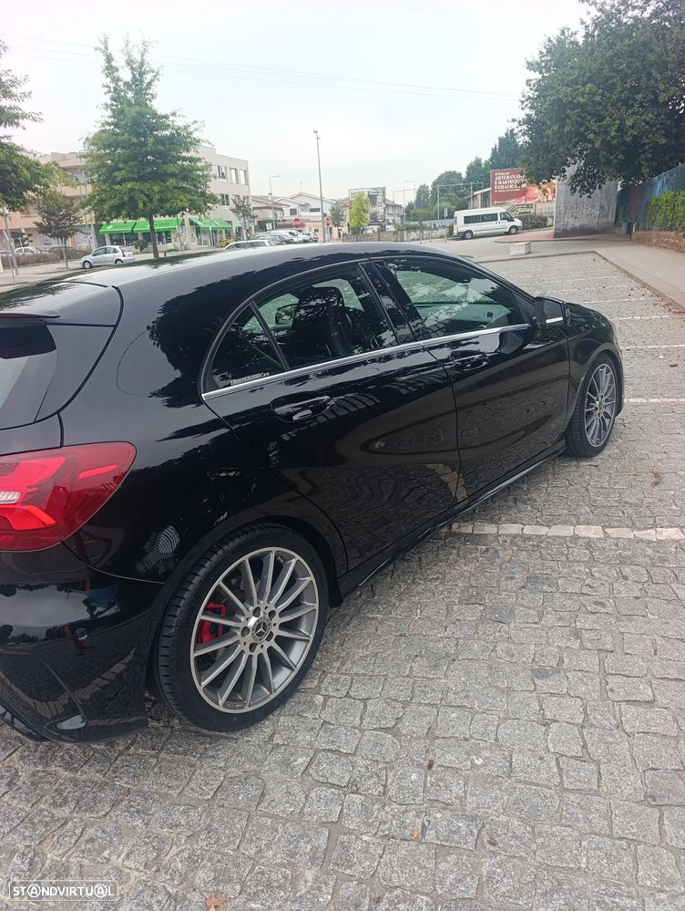 Mercedes-Benz A 180 d AMG Line - 4