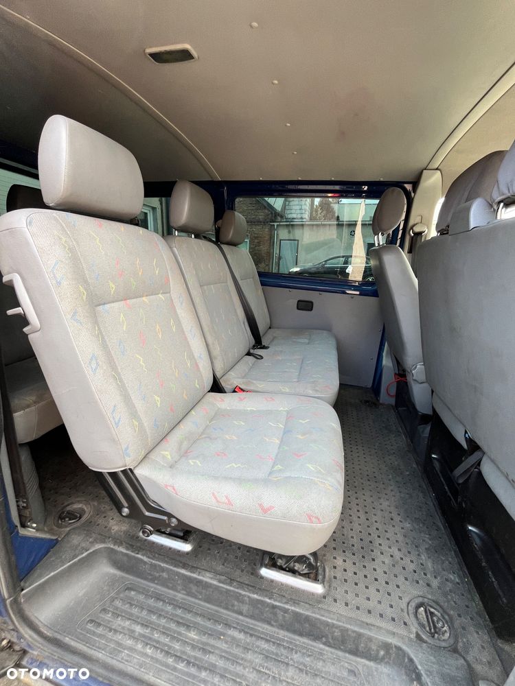 Volkswagen Transporter - 25