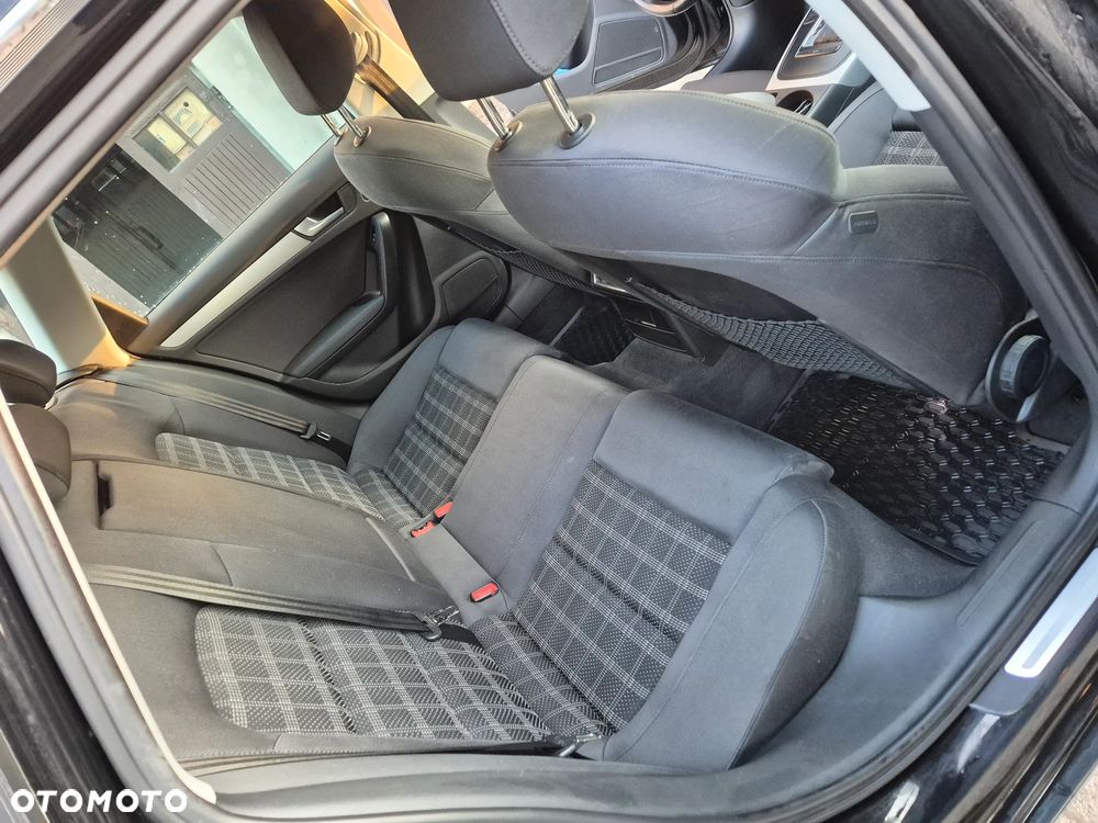 Audi A4 Avant 3.0 TDI Quattro S tronic - 25