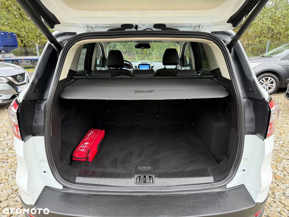 Ford Kuga 1.5 EcoBoost 2x4 Titanium - 34