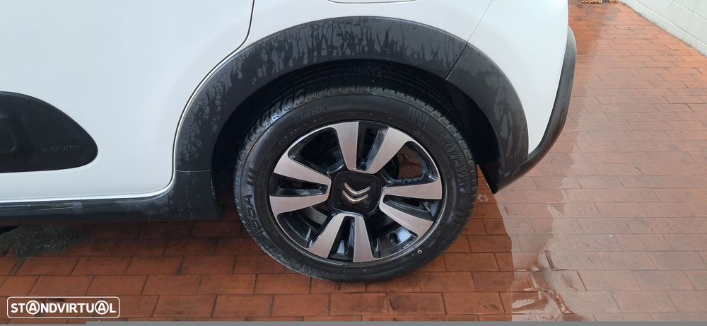 Citroën C3 1.2 PureTech Feel - 3