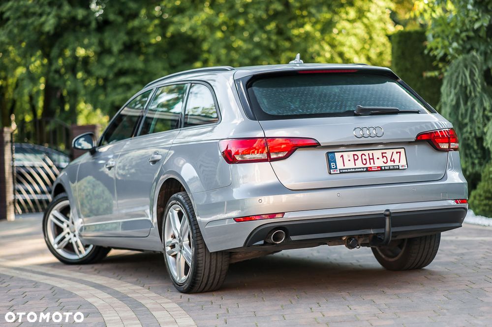 Audi A4 Avant 2.0 TDI design - 5