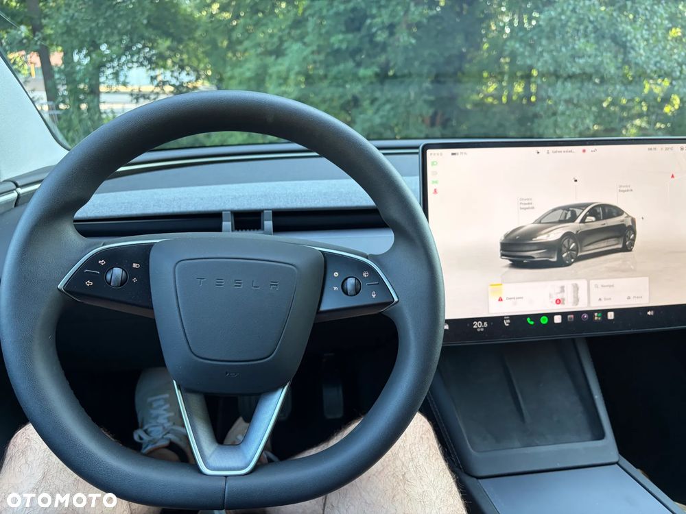 Tesla Model 3 AWD - 11