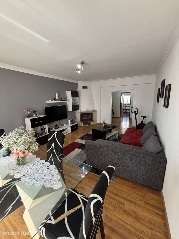 Apartamento T4 à venda no centro do Montijo - Grande imagem: 2/21