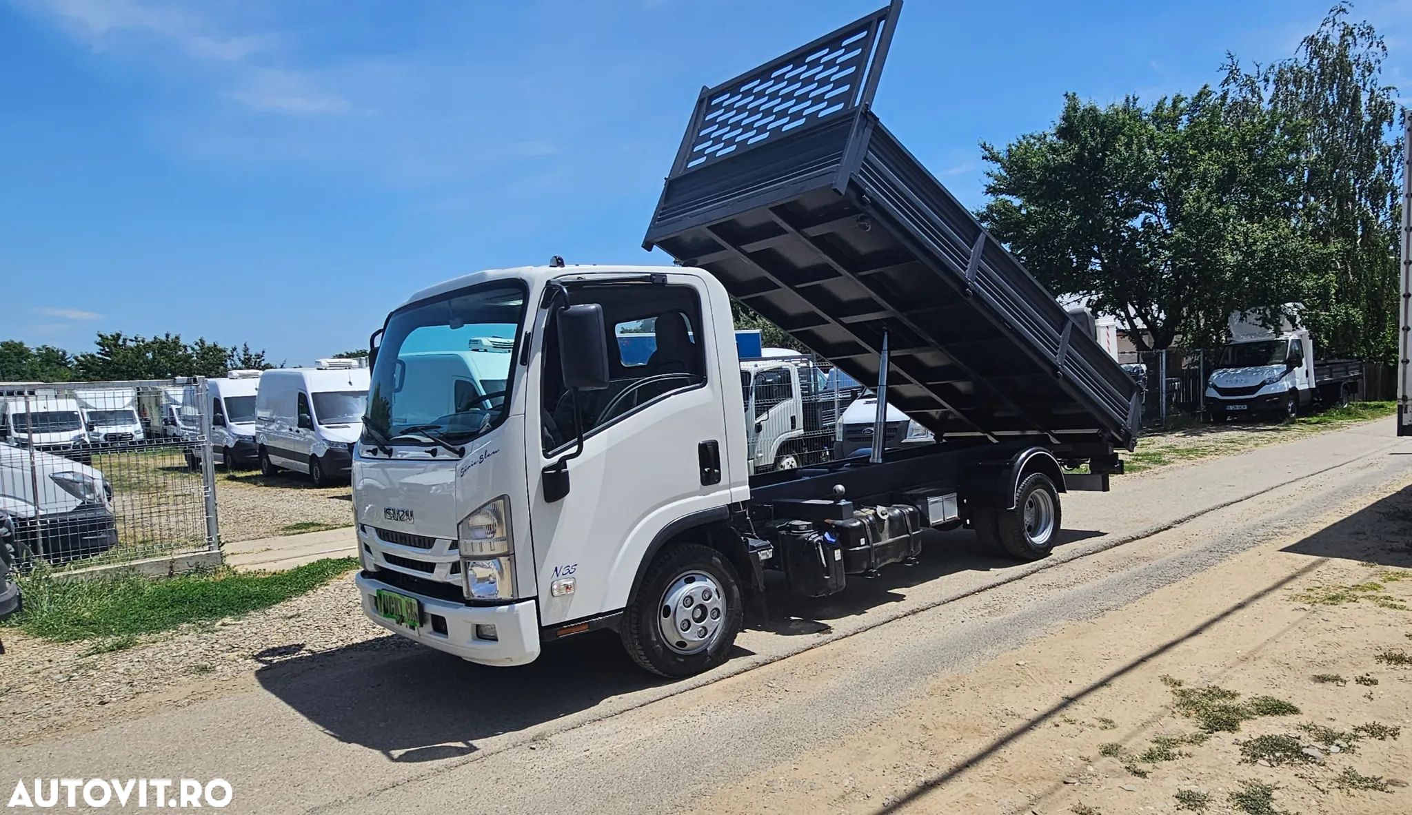 Isuzu Basculabila - 1