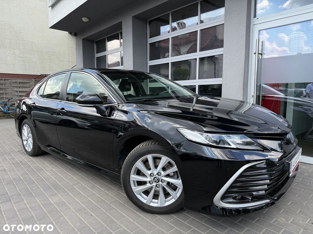 Toyota Camry 2.5 Hybrid Comfort CVT - 23